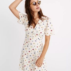 Madewell Orchard Flutter Sleeve Dress in Confetti Floral